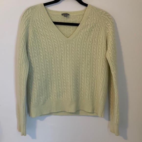 Banana Milk Ann Taylor Cashmere Sweater Sz L - Picture 1 of 5